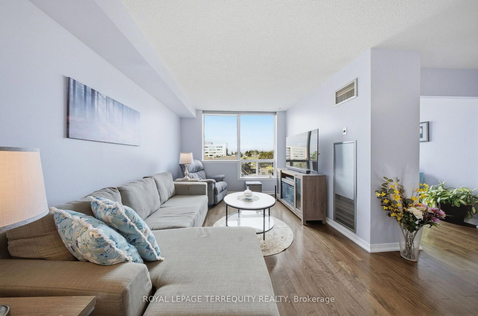 711 Rossland Road E • #606 • Whitby, ON photo 11