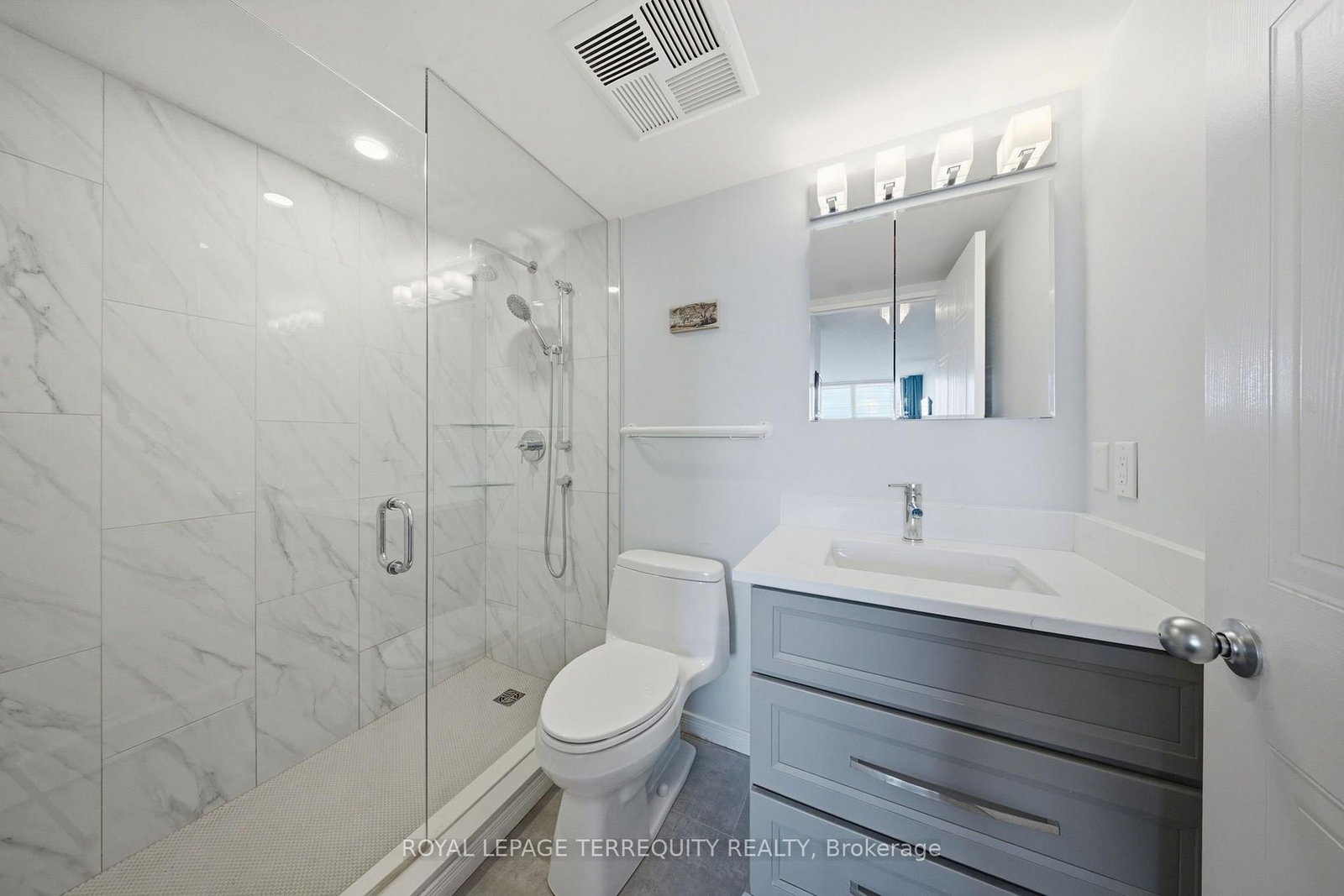 711 Rossland Road E • #606 • Whitby, ON photo 21