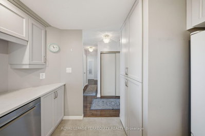 711 Rossland Road E • #606 • Whitby, ON photo 8