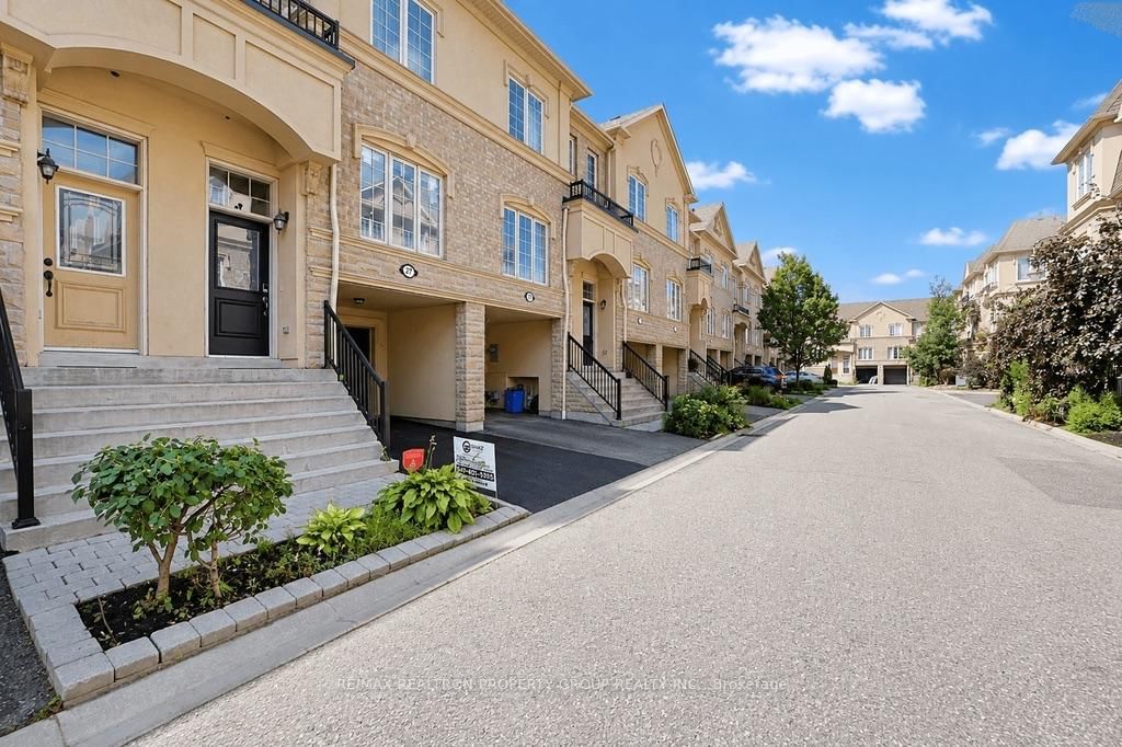 1250 St. Martins Drive • #27 • Pickering, ON photo 37