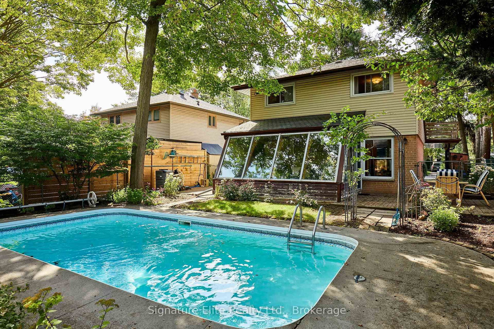 7 Lyncroft Drive • Toronto, ON photo 14