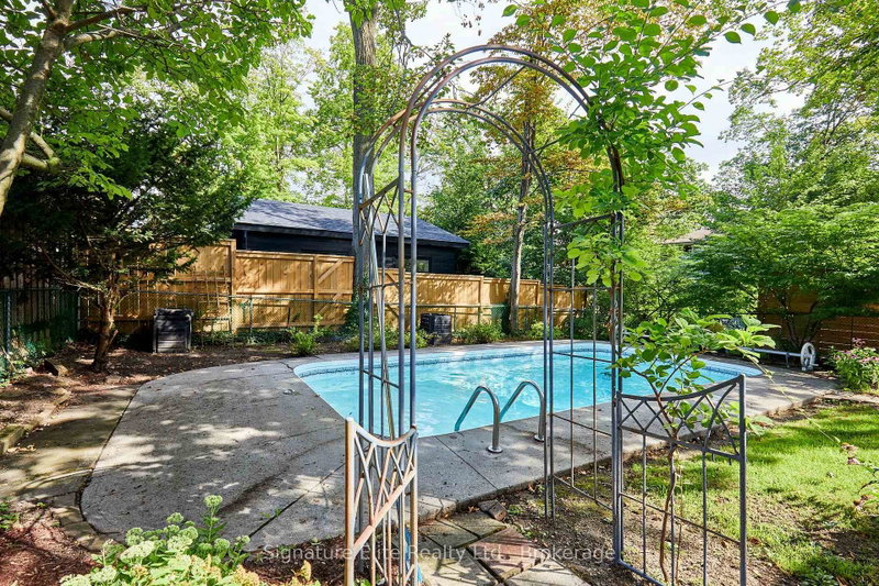 7 Lyncroft Drive
