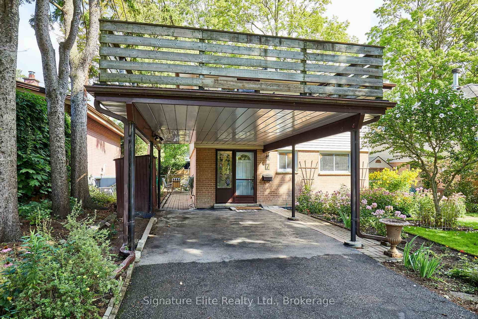 7 Lyncroft Drive • Toronto, ON photo 36