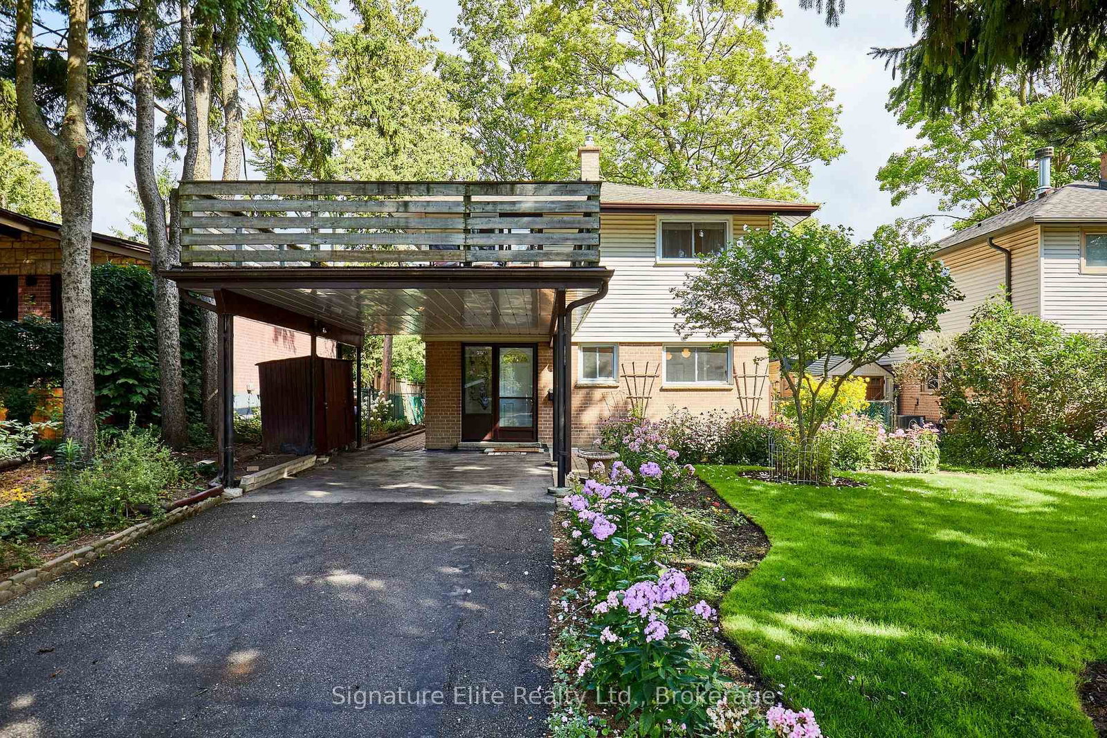 7 Lyncroft Drive • Toronto, ON photo 37