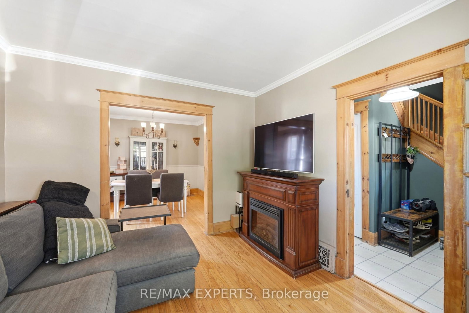 18 Rowe Street • Oshawa, ON photo 12