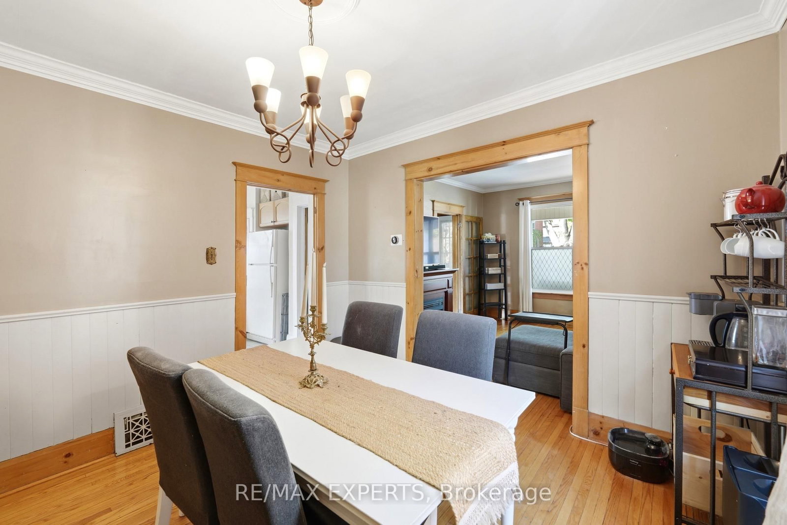 18 Rowe Street • Oshawa, ON photo 17