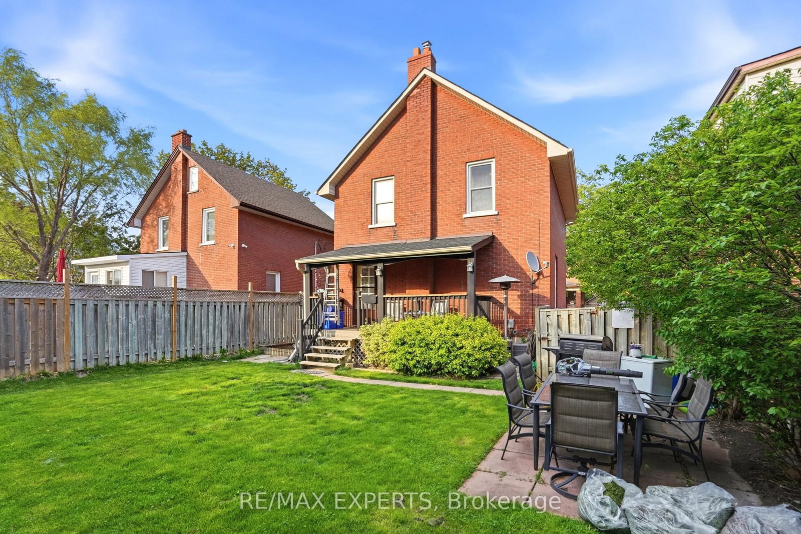 18 Rowe Street • Oshawa, ON photo 32