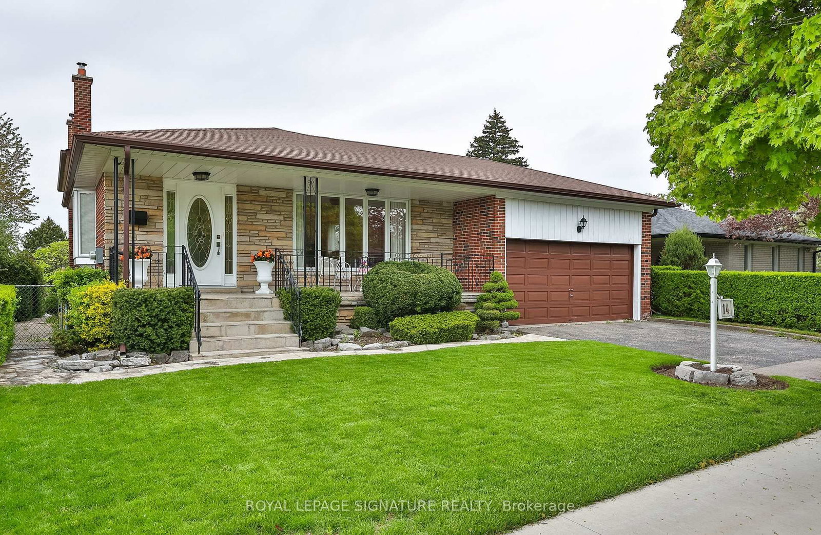 Property at 14 Logstone