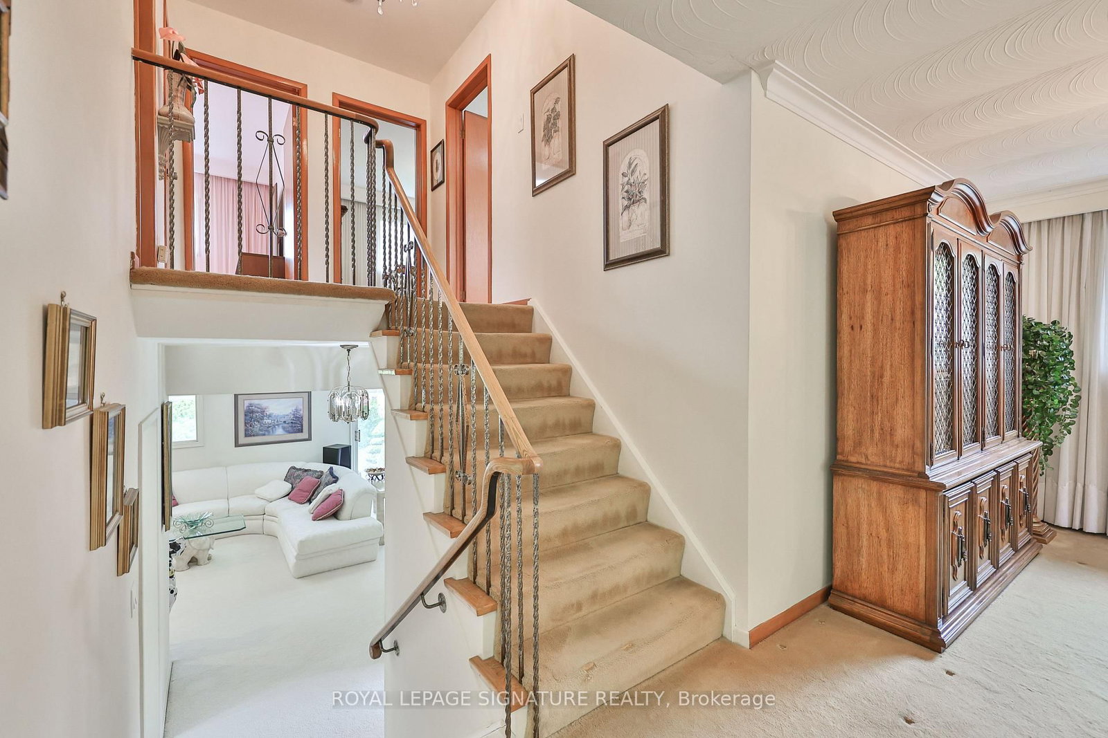 14 Logstone Crescent • Toronto, ON photo 18