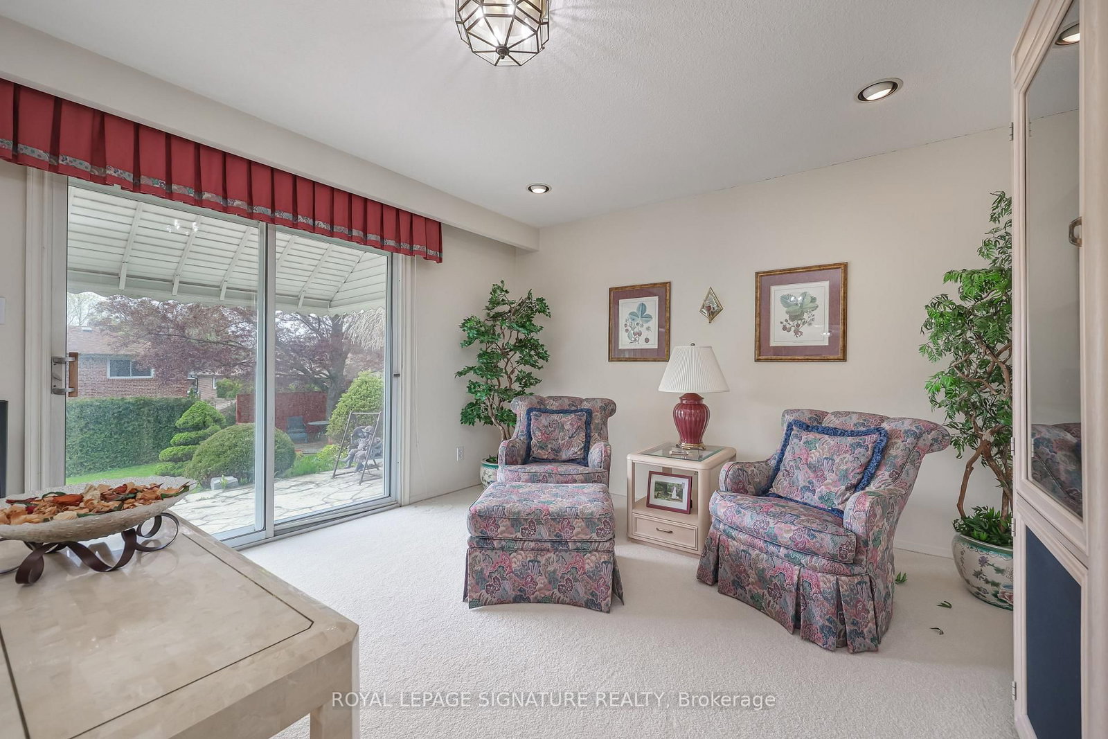 14 Logstone Crescent • Toronto, ON photo 17