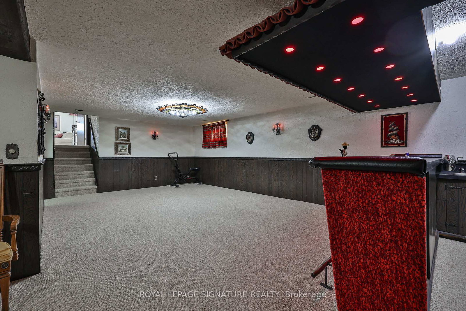 14 Logstone Crescent • Toronto, ON photo 37