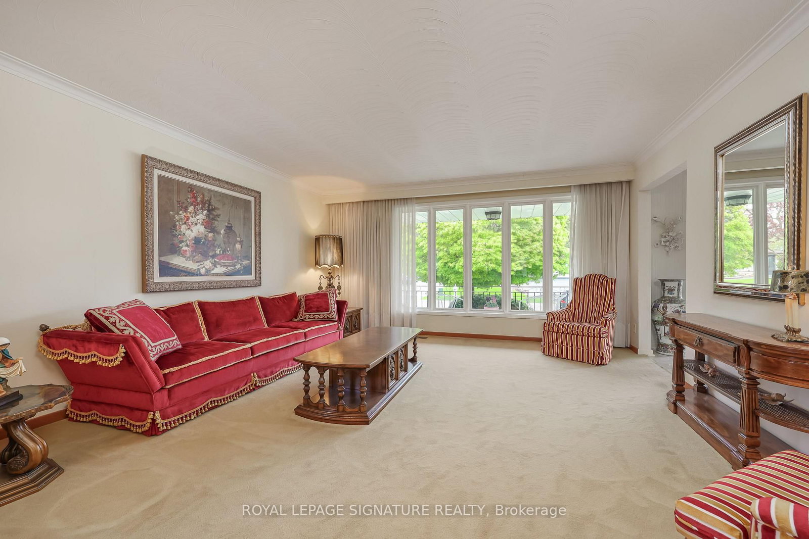 14 Logstone Crescent • Toronto, ON photo 9