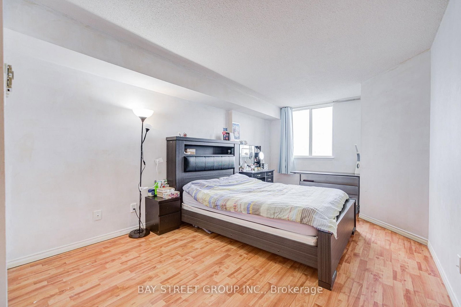 160 alton towers Circle • #1607 • Toronto, ON photo 26