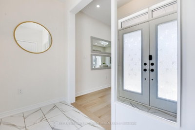 73 Armilia Place • Whitby, ON photo 5