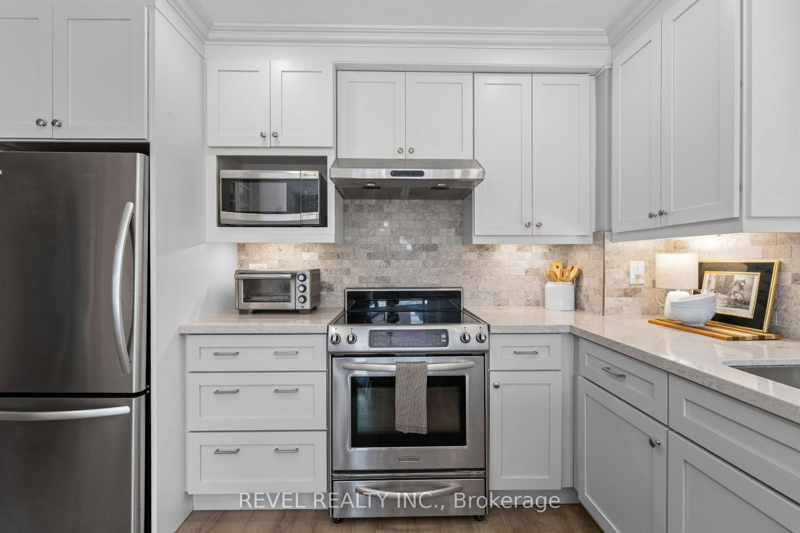 1610 Heathside Crescent • Pickering, ON photo 11