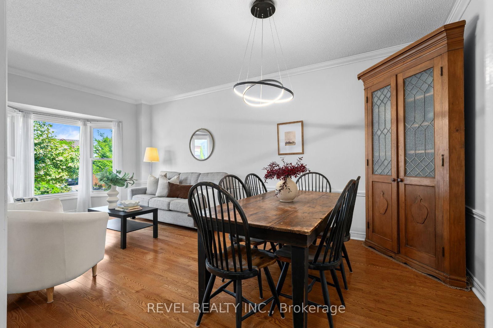 1610 Heathside Crescent • Pickering, ON photo 3