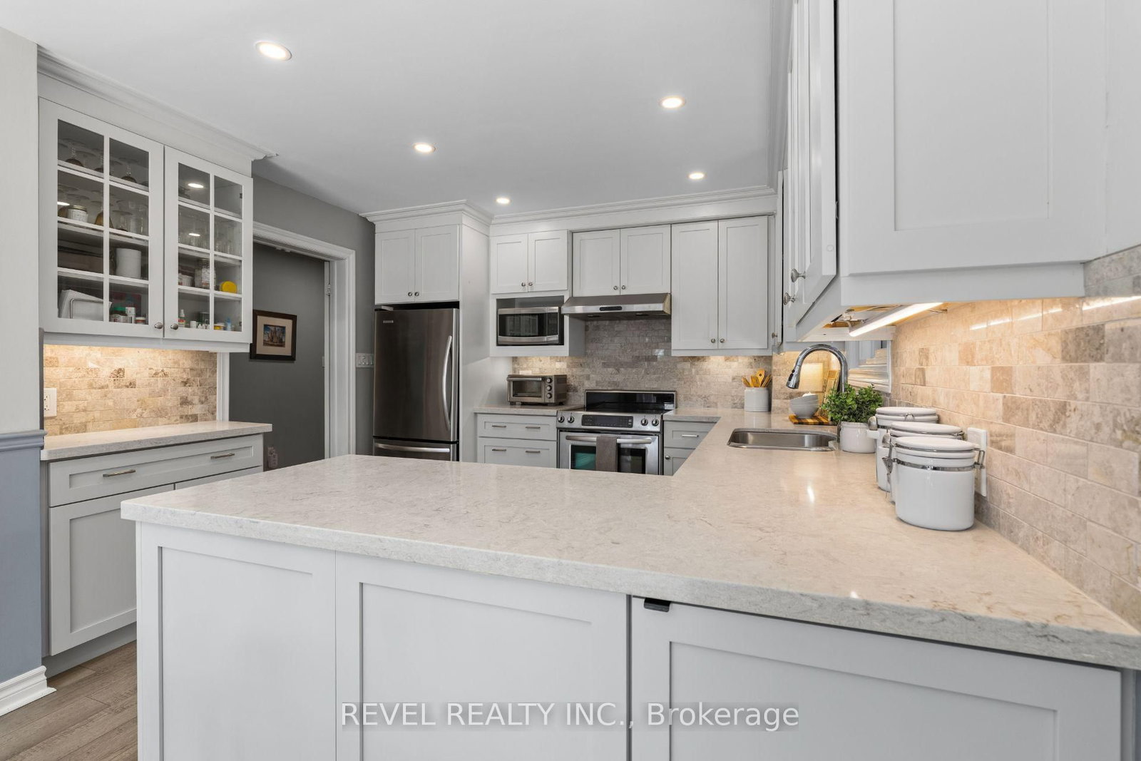 1610 Heathside Crescent • Pickering, ON photo 7