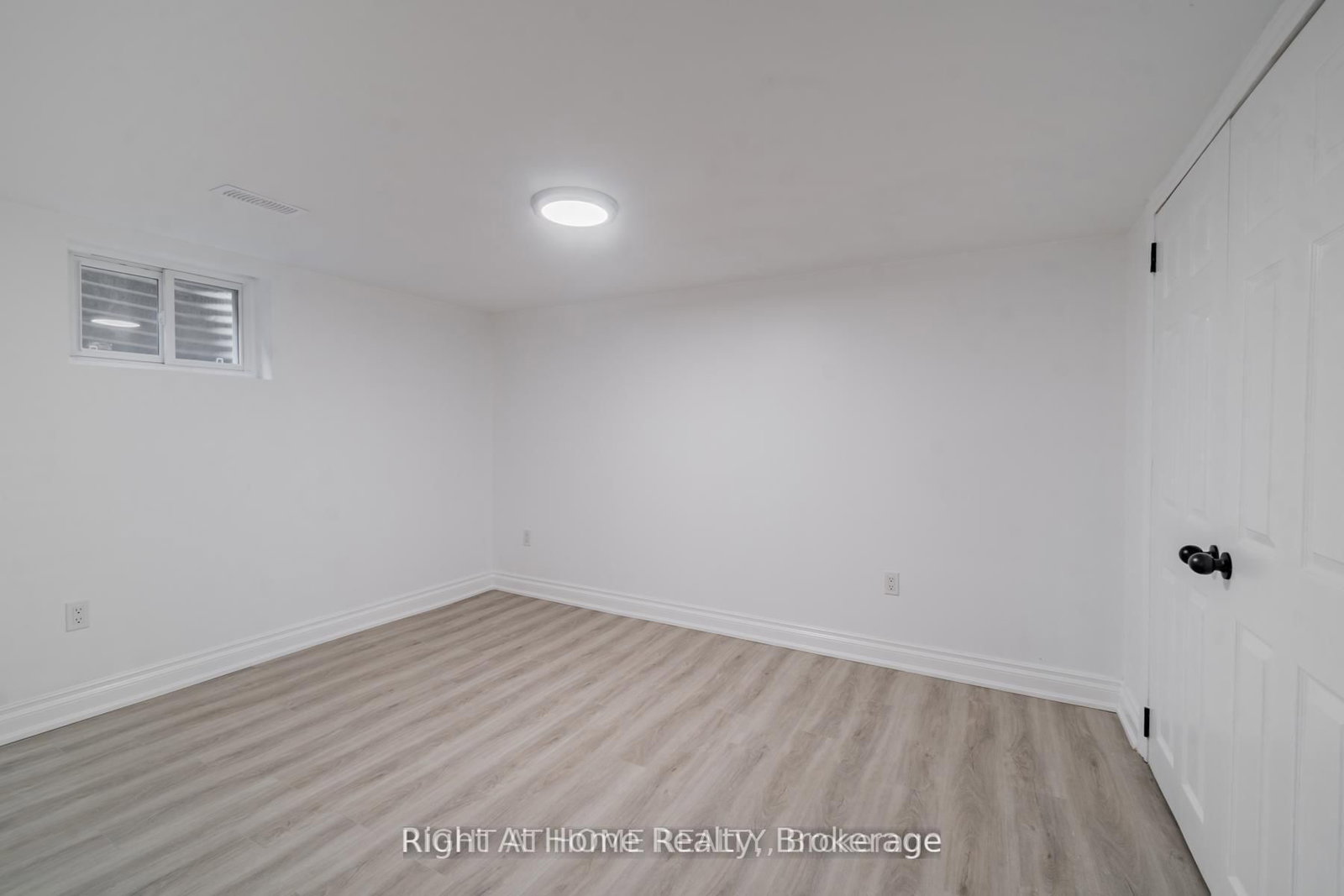 899 Florell Dr, Oshawa, view 10