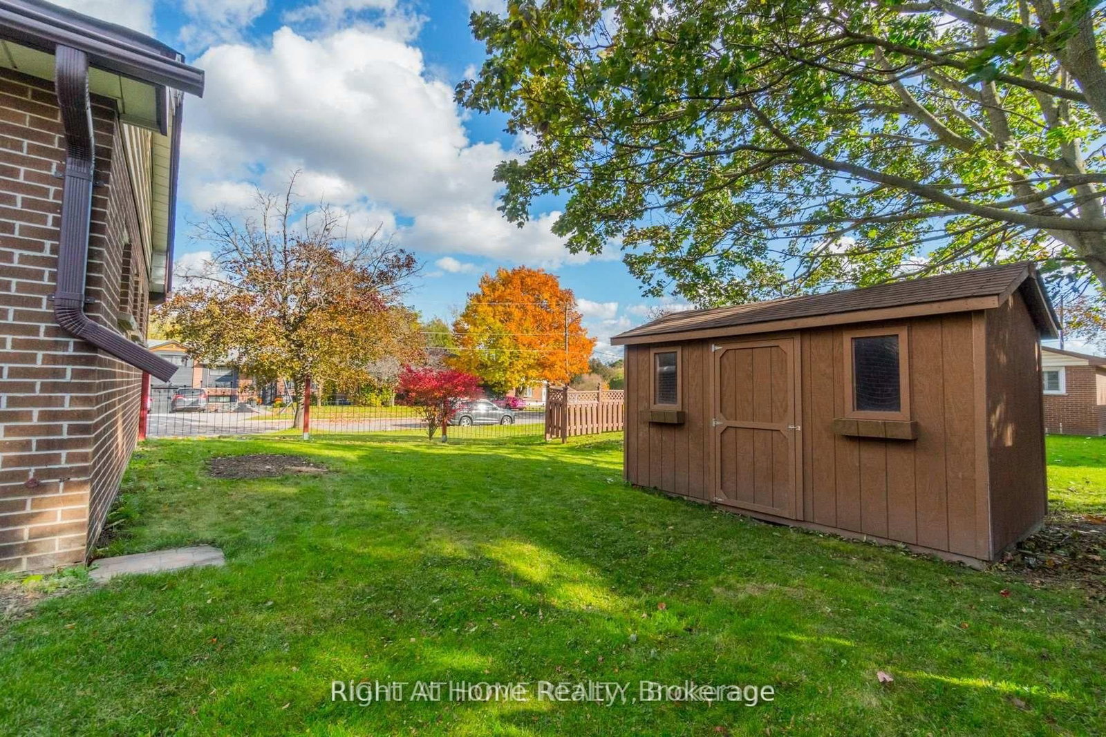 899 Florell Dr, Oshawa, view 14