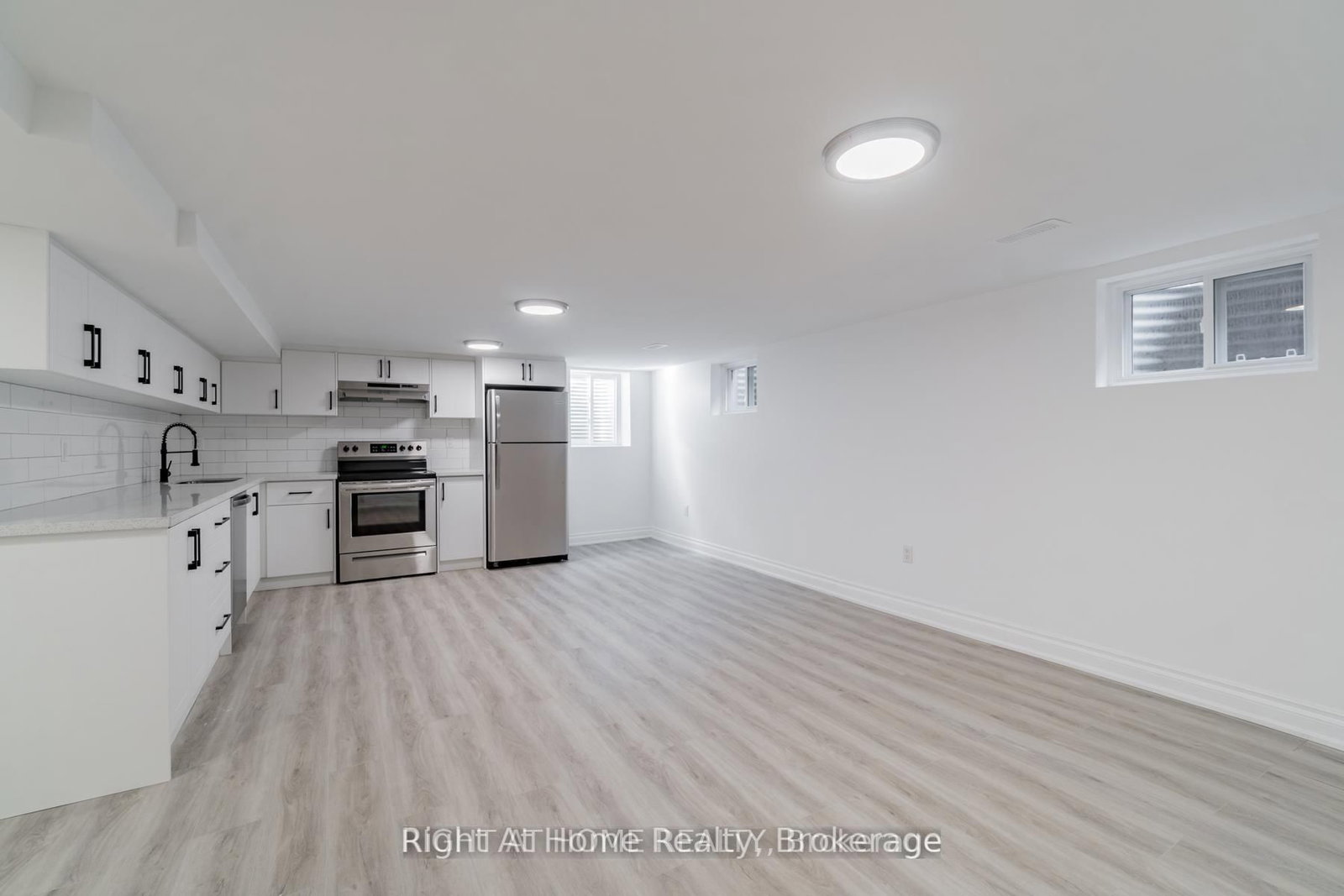 899 Florell Dr, Oshawa, view 5