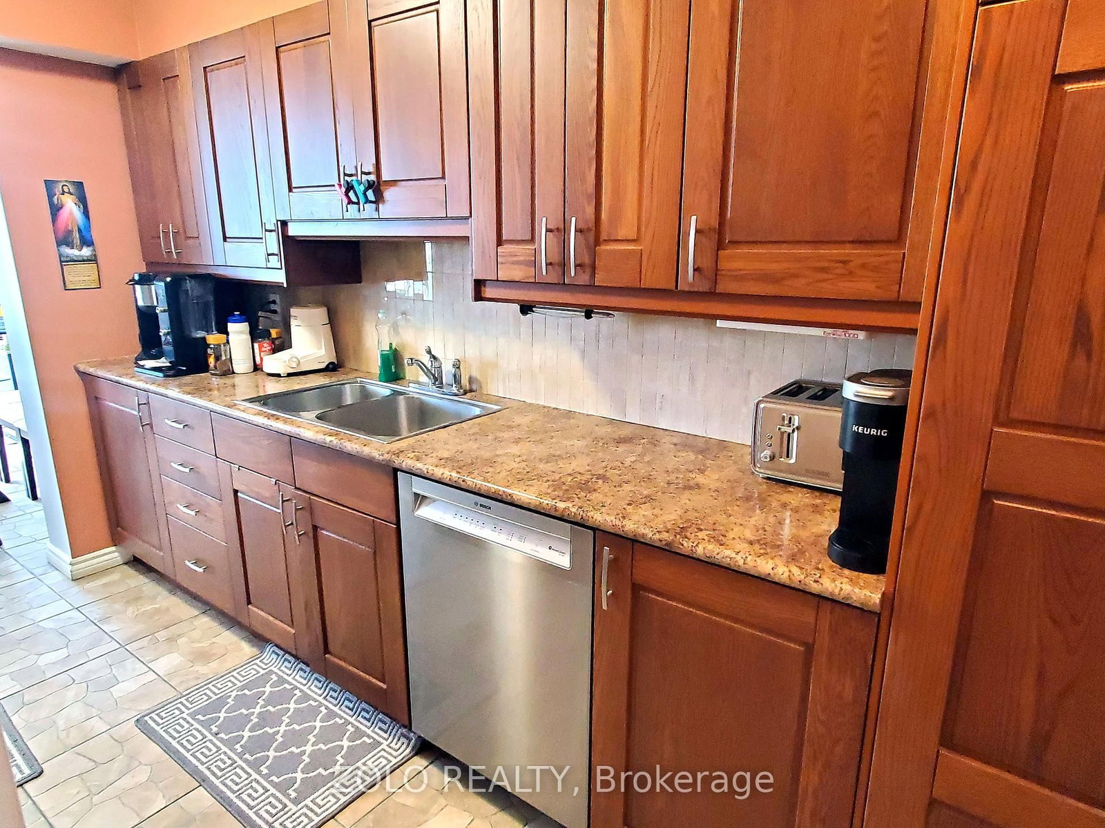 3233 Eglinton Avenue E • #805 • Toronto, ON photo 10