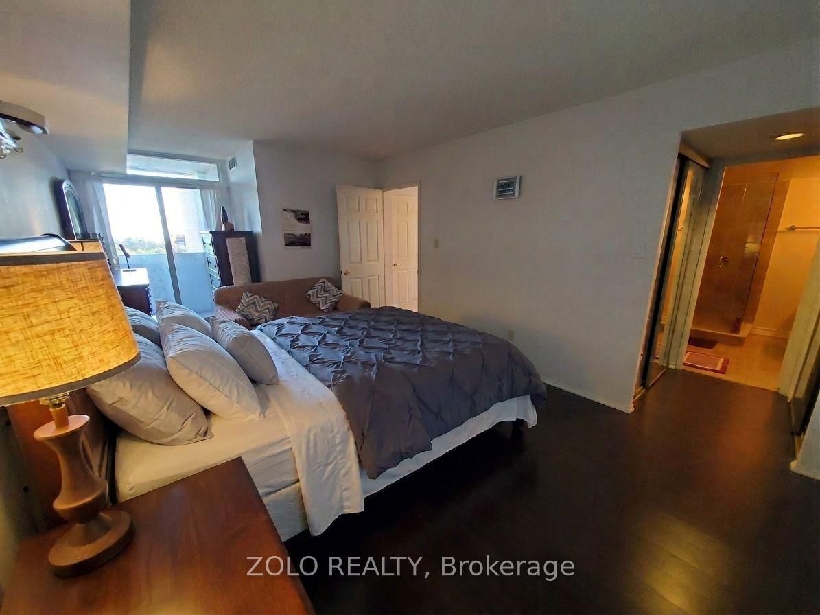 3233 Eglinton Avenue E • #805 • Toronto, ON photo 12