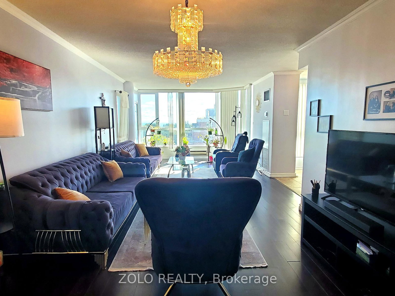 3233 Eglinton Avenue E • #805 • Toronto, ON photo 4