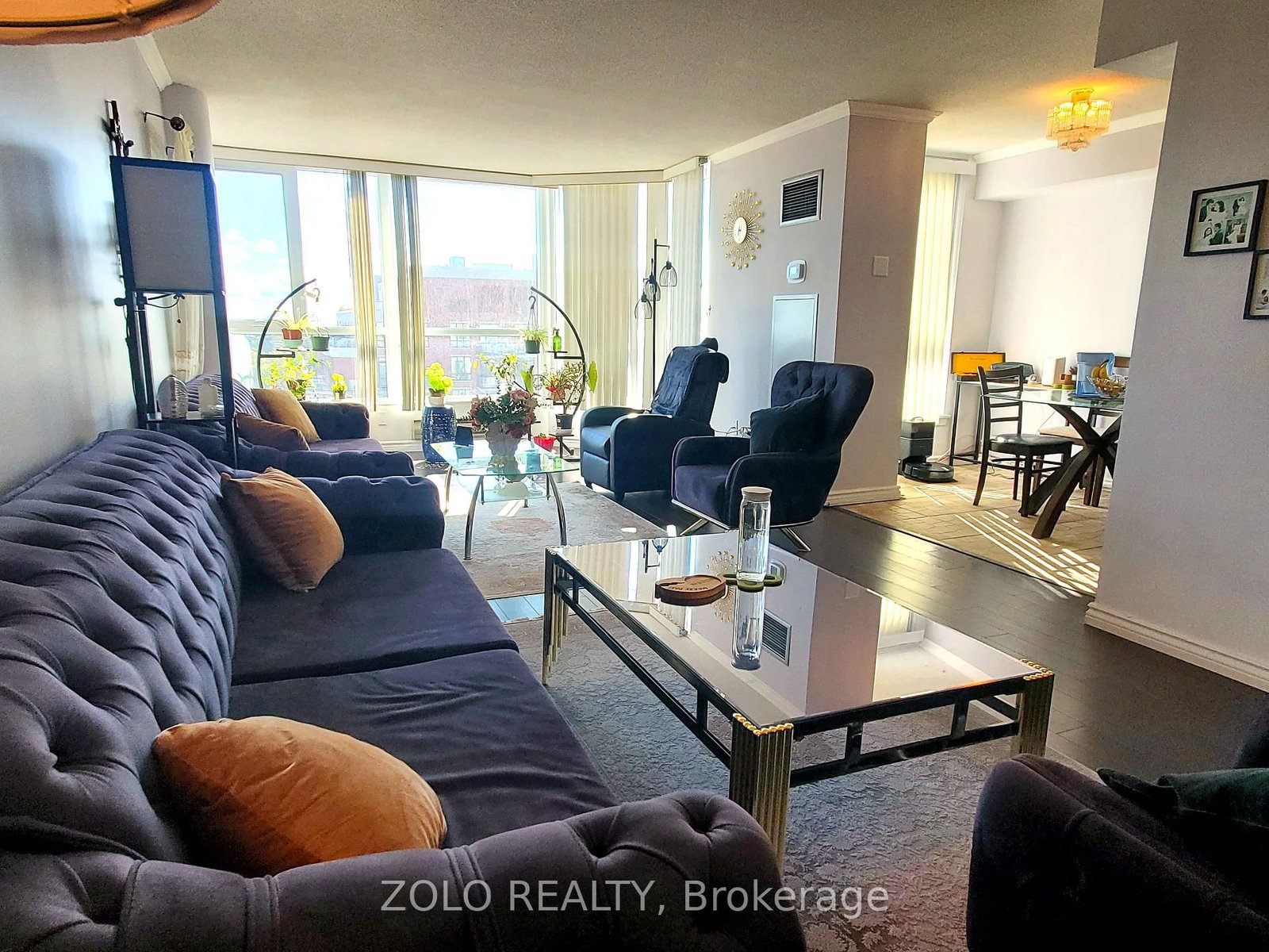 3233 Eglinton Avenue E • #805 • Toronto, ON photo 5