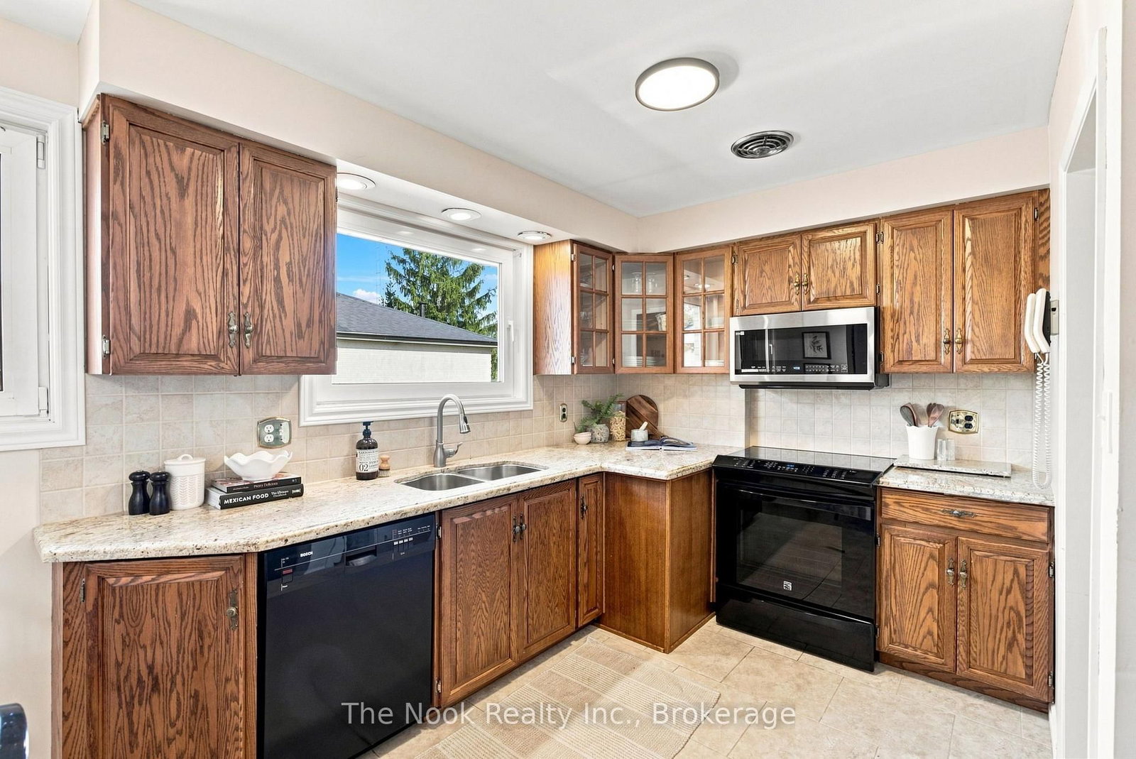 274 Labrador Drive • Oshawa, ON photo 15