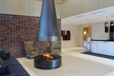 201 BROCK Street S • #211 • Whitby, ON photo 4