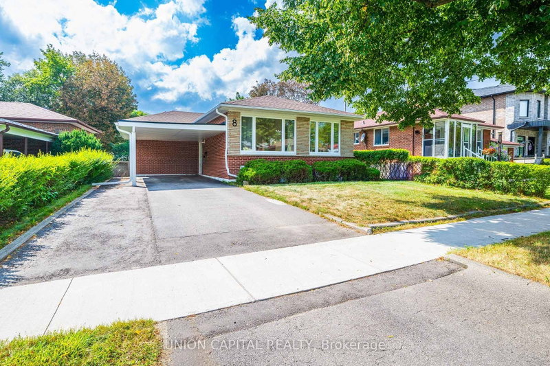 8 Baybrook Crescent