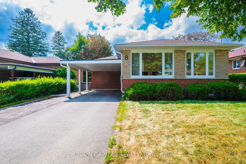 8 Baybrook Crescent