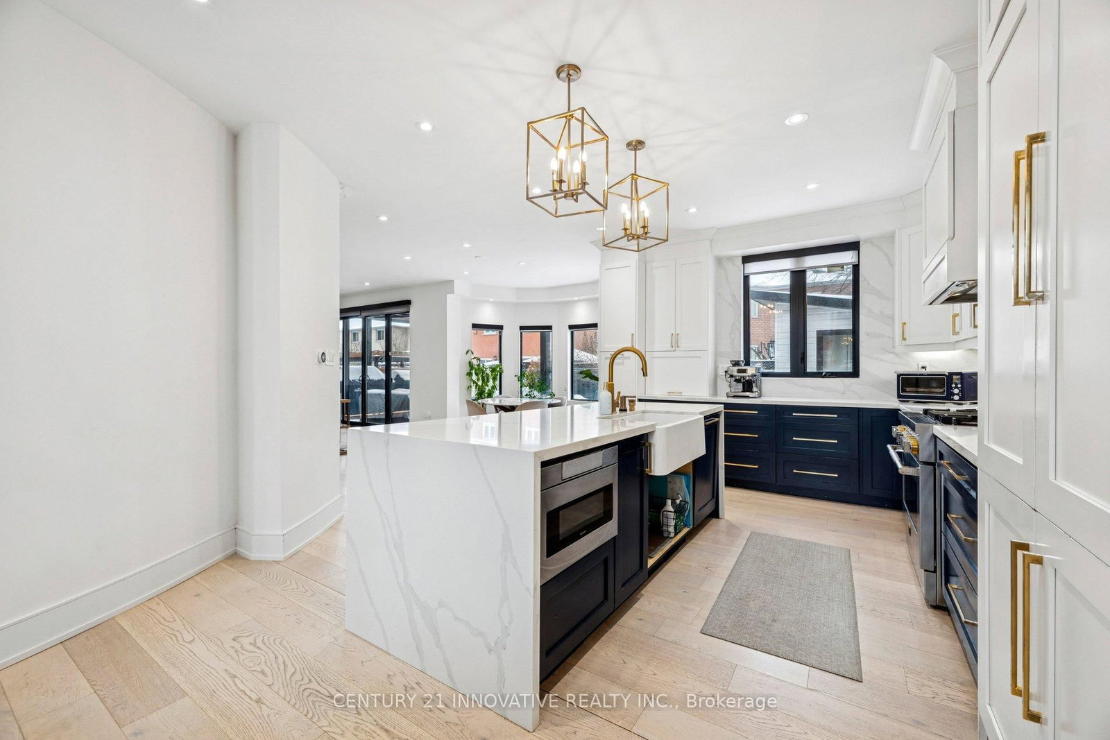 6 Devonridge Crescent • Toronto, ON photo 13