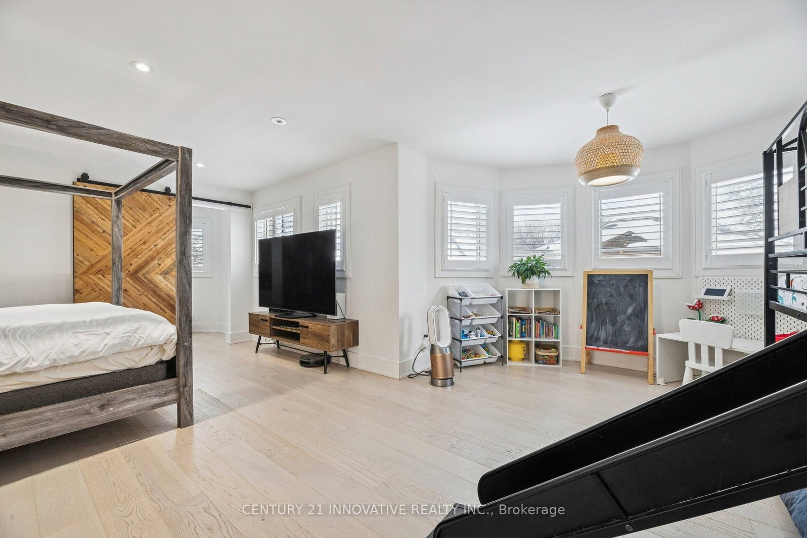 6 Devonridge Crescent • Toronto, ON photo 35