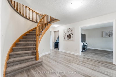 630 Cognac Crescent • Pickering, ON photo 7
