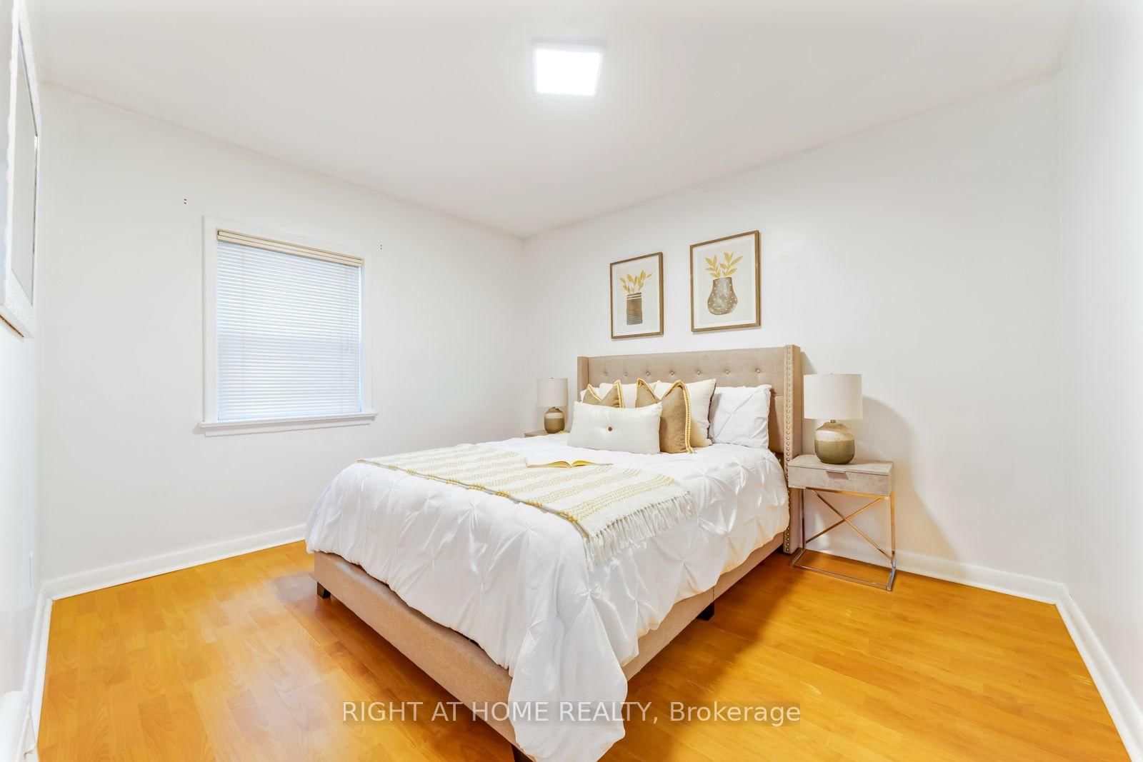 19 Martorino Drive • Toronto, ON photo 17