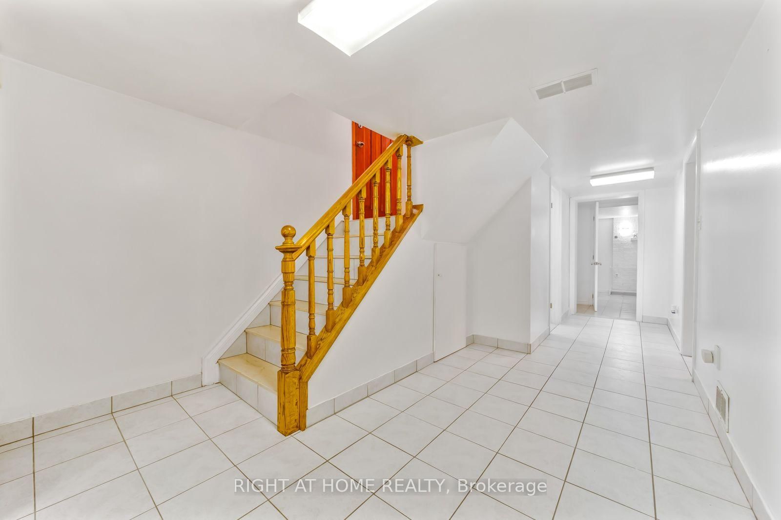 19 Martorino Drive • Toronto, ON photo 21