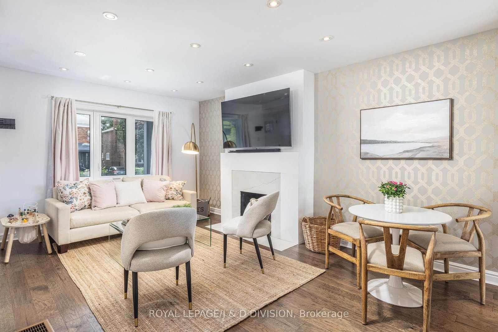 6 Lankin Boulevard • Toronto, ON photo 14