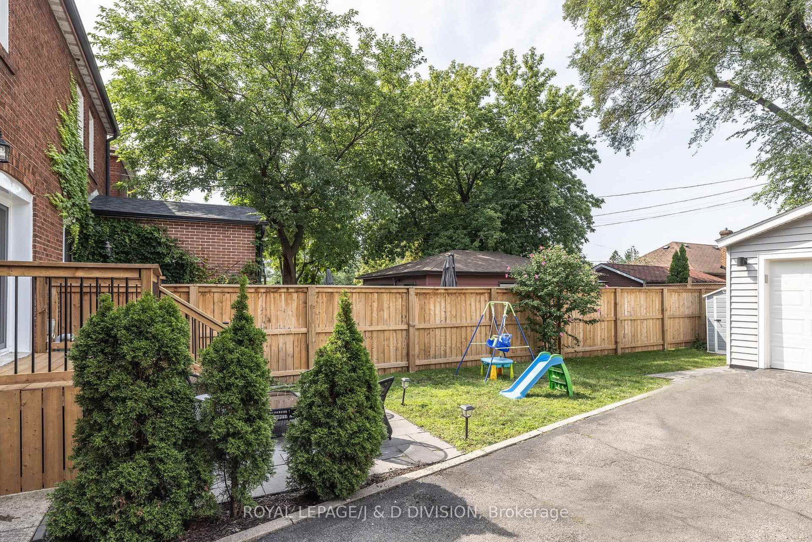 6 Lankin Boulevard • Toronto, ON photo 23