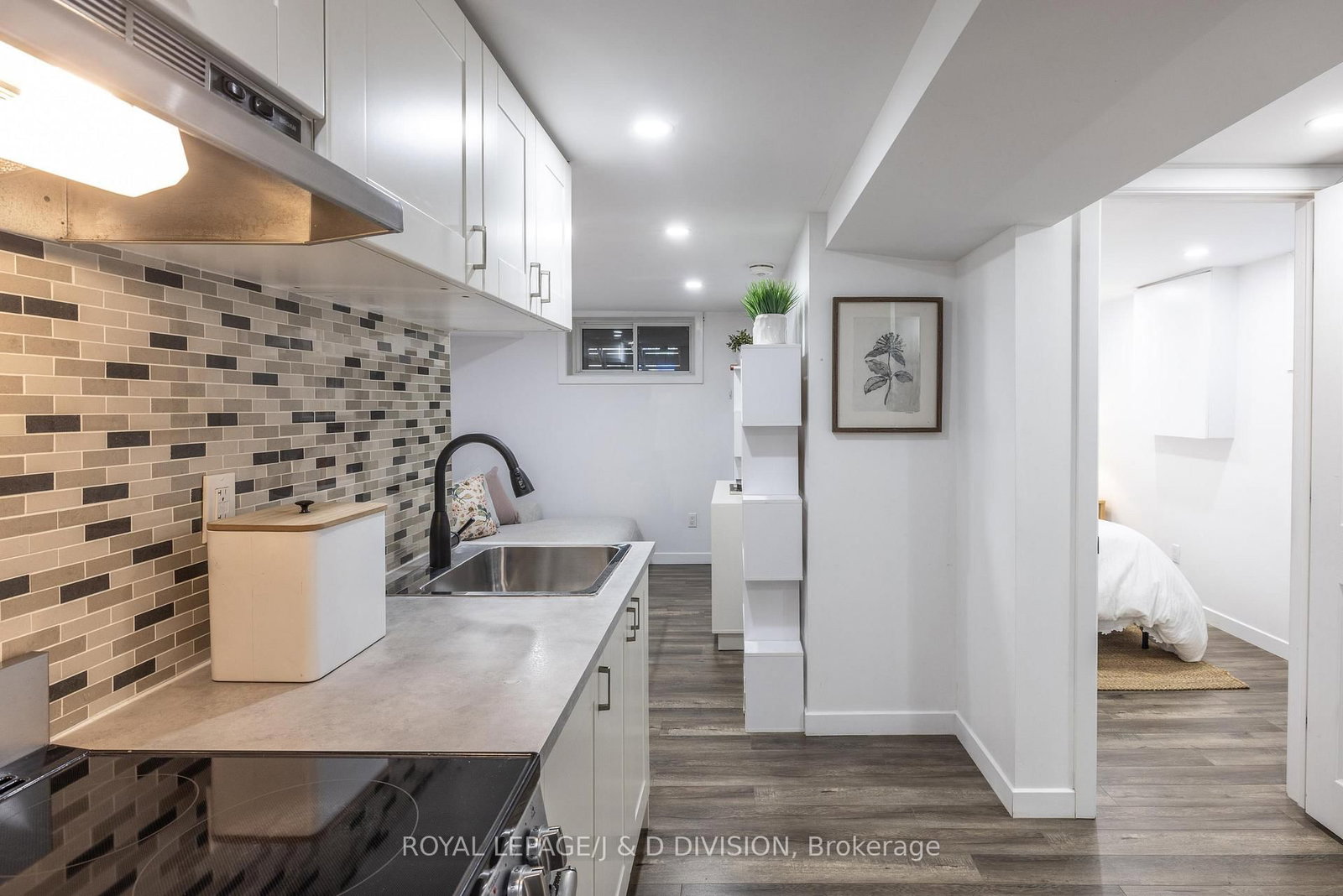 6 Lankin Boulevard • Toronto, ON photo 42