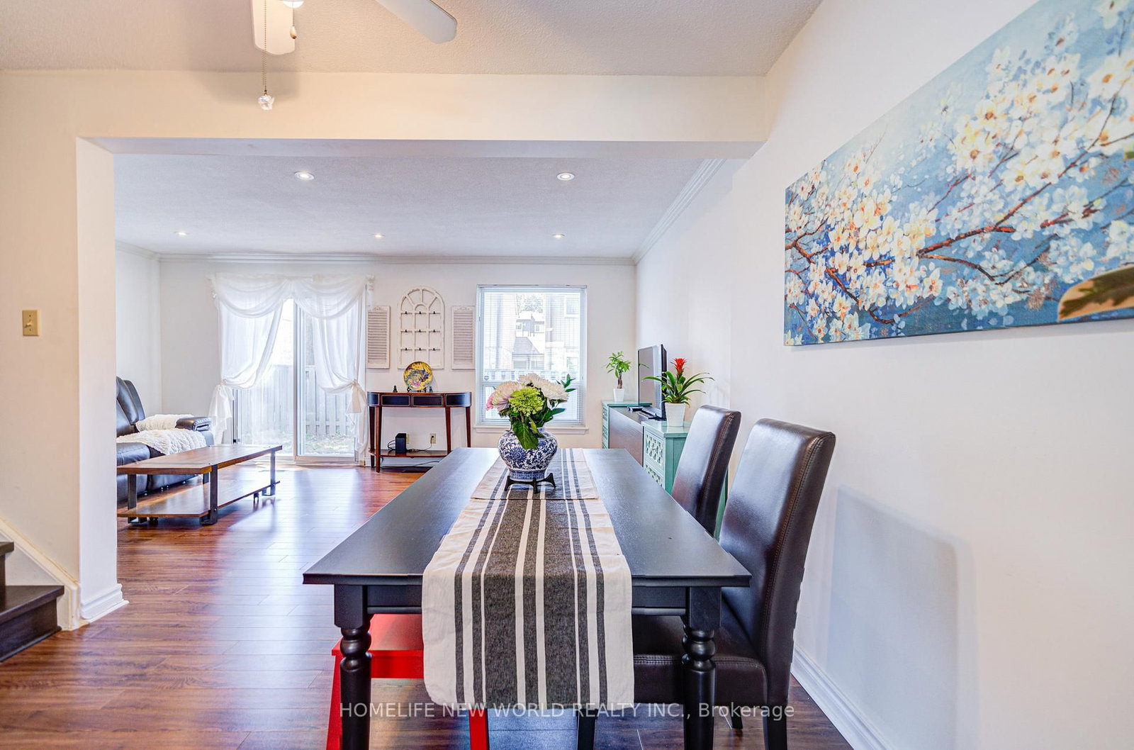 44 Chester Le Boulevard • #39 • Toronto, ON photo 11