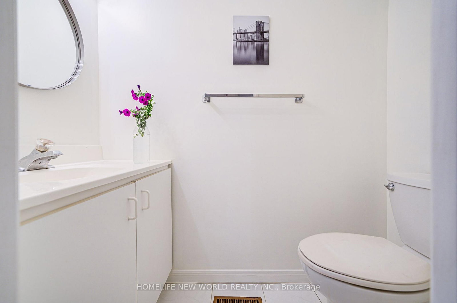 44 Chester Le Boulevard • #39 • Toronto, ON photo 18