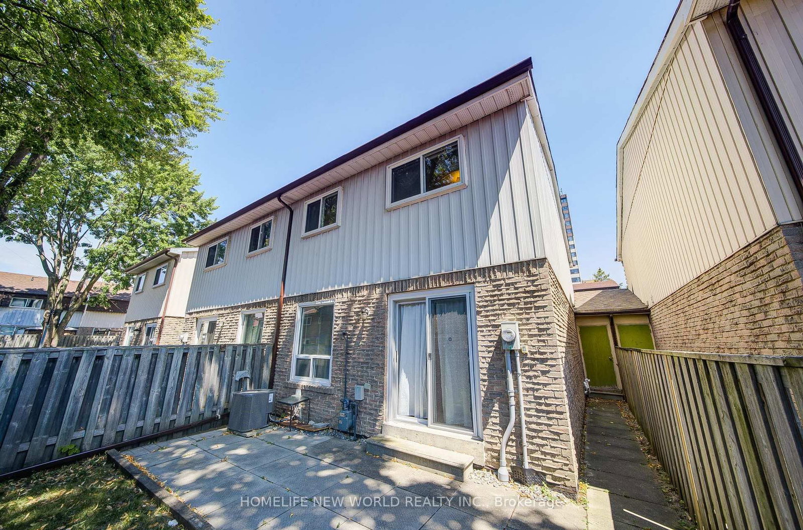 44 Chester Le Boulevard • #39 • Toronto, ON photo 50
