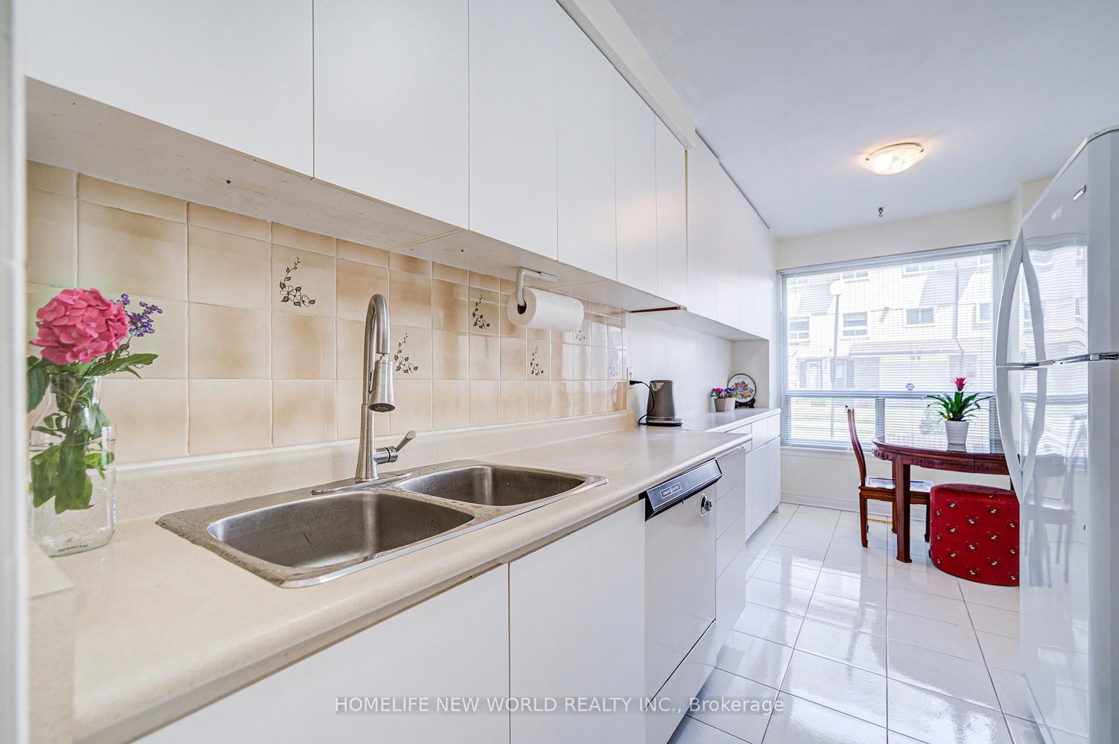 44 Chester Le Boulevard • #39 • Toronto, ON photo 6
