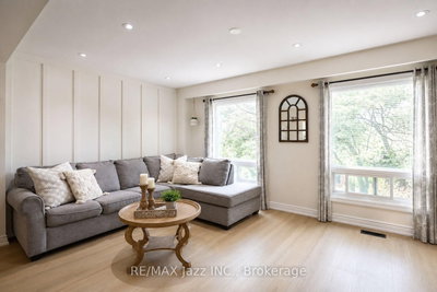 304 Annes Street • Whitby, ON photo 7