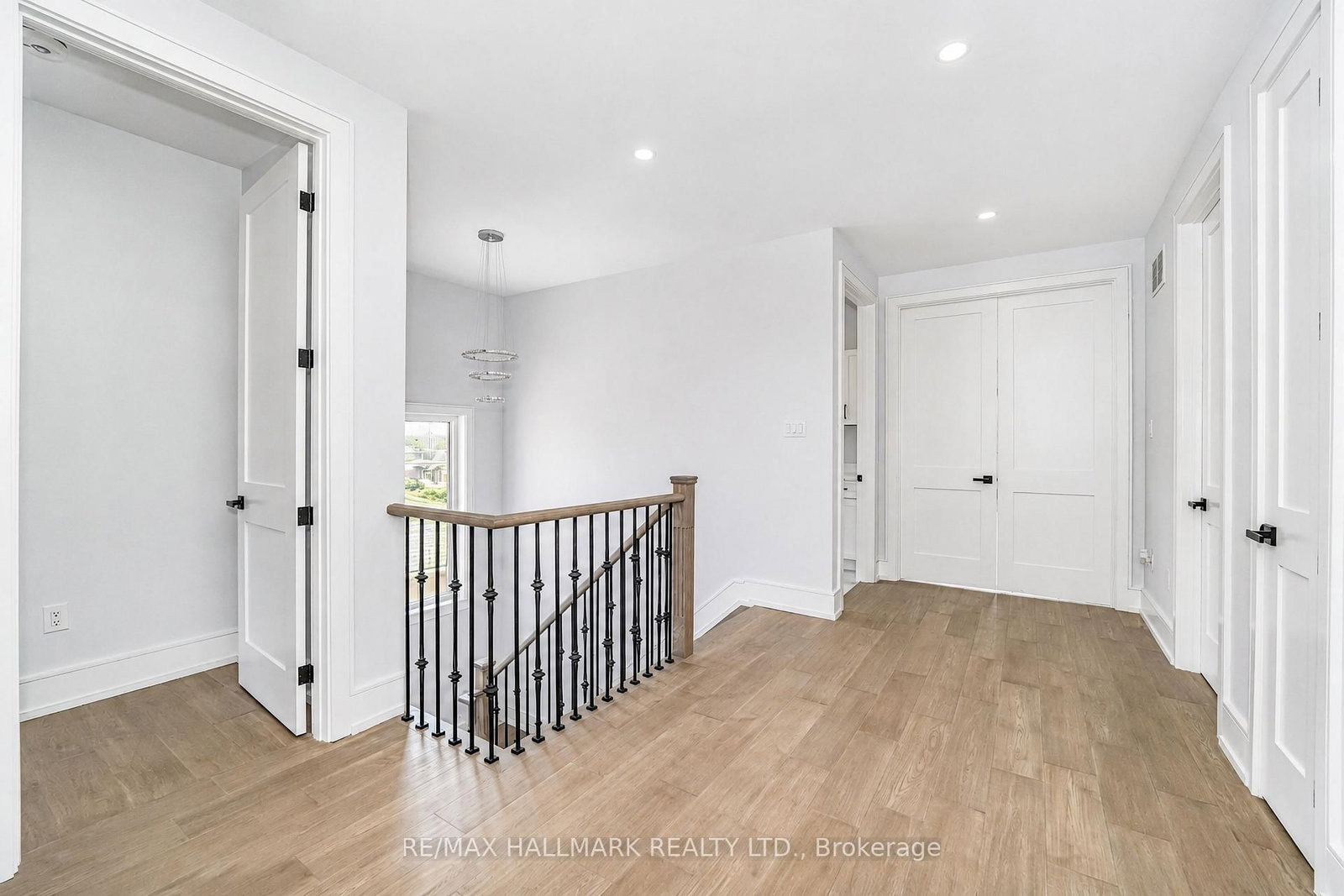 27 Sundridge Drive • Toronto, ON photo 24