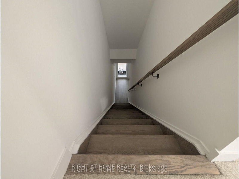 188 Angus Ajax,ON L1S 0G5 — Photo 14