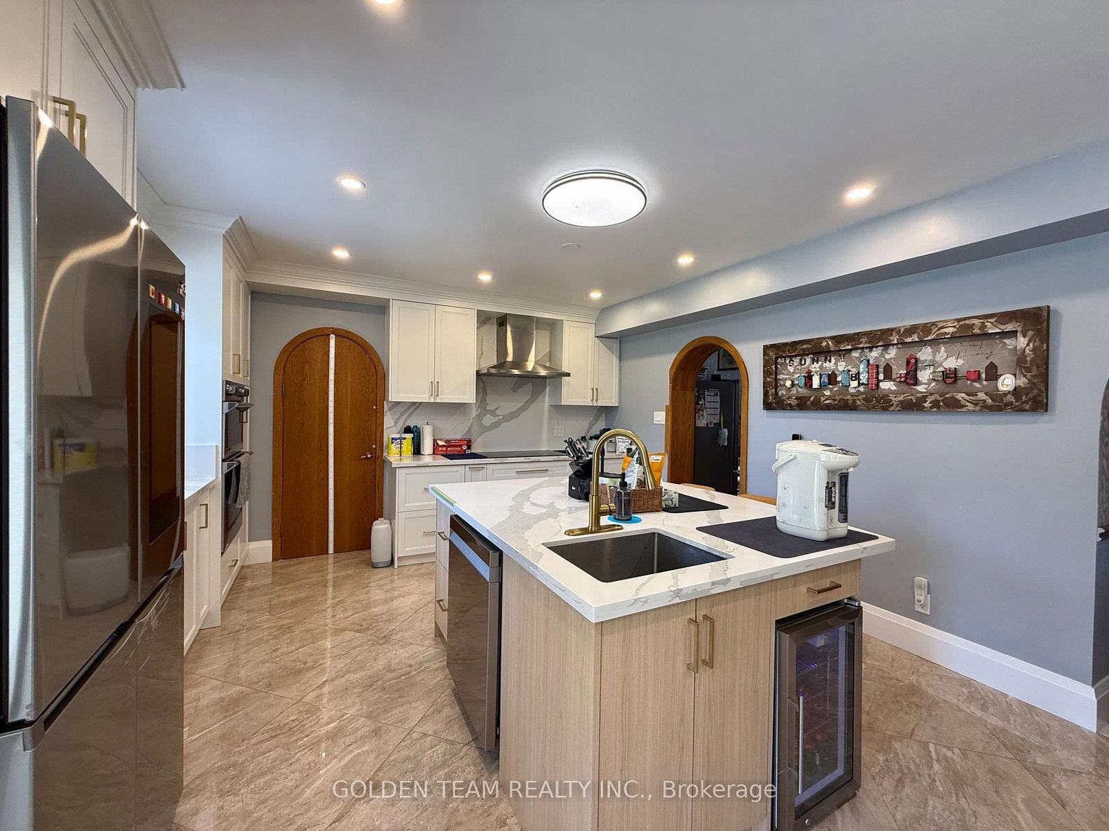 Room#2 - 11 Amiens Road, Toronto 4