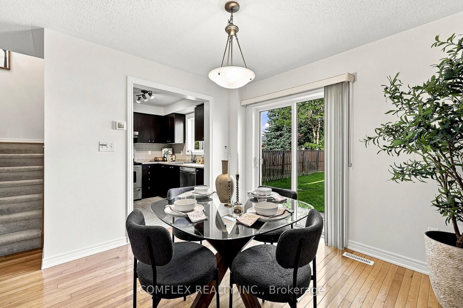 5 Rich Crescent • Whitby, ON photo 12