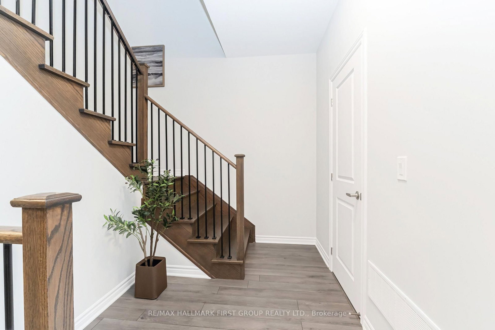 1130 Greentree Path • Oshawa, ON photo 14